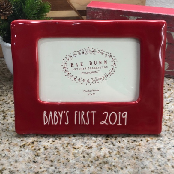 BABY’S FIRST 2019 Rae Dunn 4” x 6” Photo Frame NEW - Picture 1 of 5